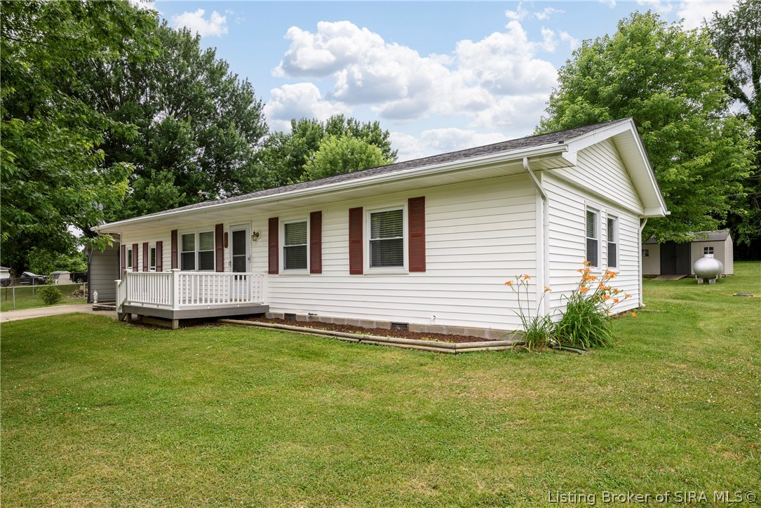 7120 Peach Tree Lane Georgetown, IN 47122 - Photo 1 of 33