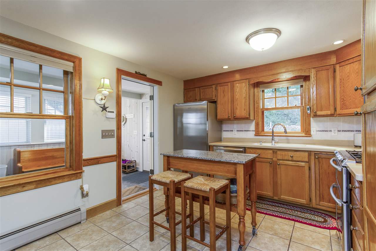 658 Main Street Hampstead, NH 03841 - Photo 10 of 27