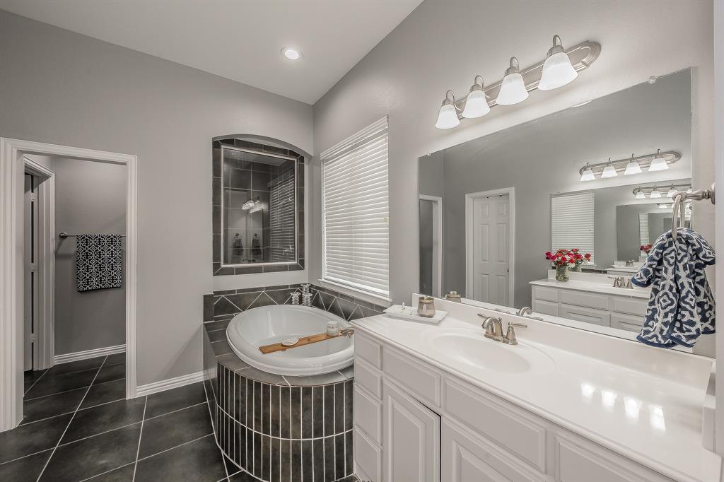 1020 Longhill Way Forney, TX 75126 - Photo 16 of 39