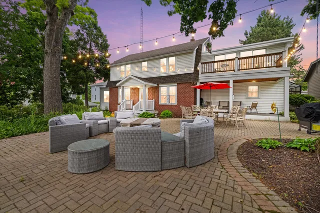 $846,400 | 415 South Lake Shore Drive, Fontana, WI 53125