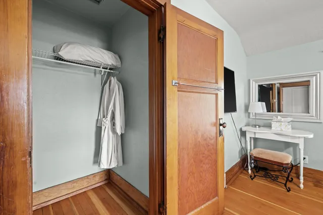 $846,400 | 415 South Lake Shore Drive, Fontana, WI 53125