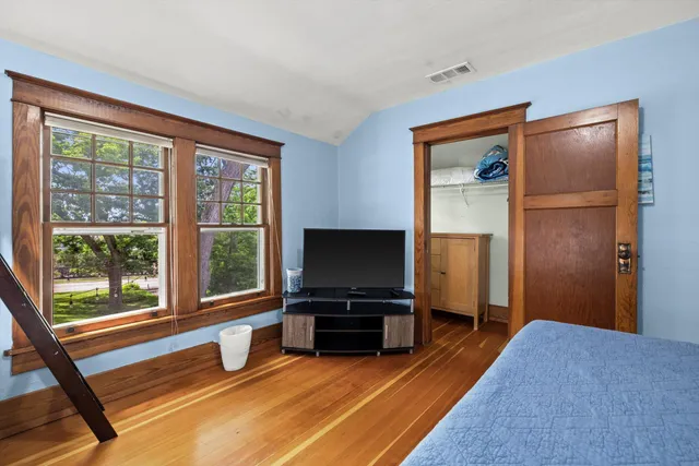 $846,400 | 415 South Lake Shore Drive, Fontana, WI 53125