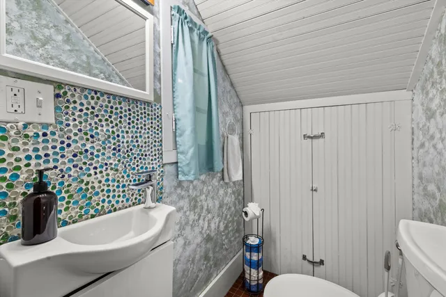 $846,400 | 415 South Lake Shore Drive, Fontana, WI 53125