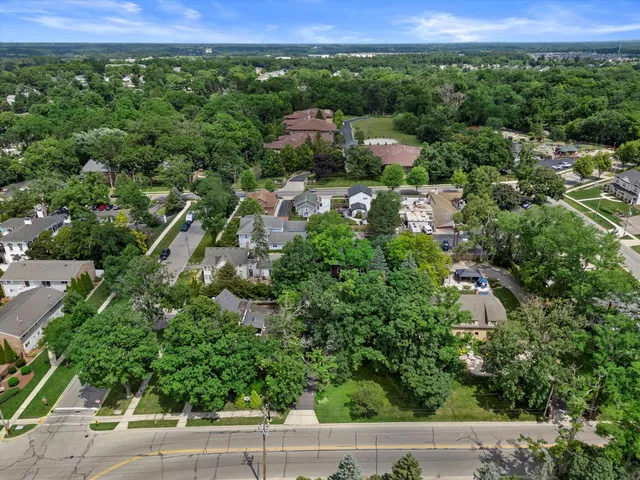 $846,400 | 415 South Lake Shore Drive, Fontana, WI 53125