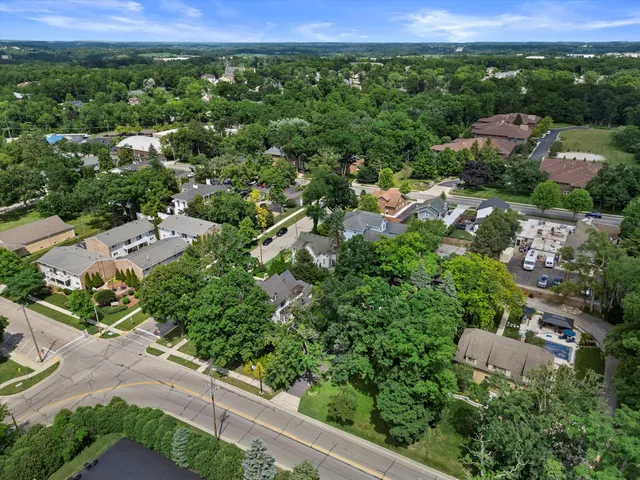 $846,400 | 415 South Lake Shore Drive, Fontana, WI 53125