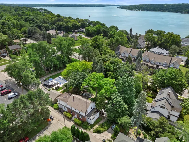 $846,400 | 415 South Lake Shore Drive, Fontana, WI 53125