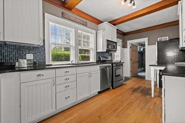 $846,400 | 415 South Lake Shore Drive, Fontana, WI 53125