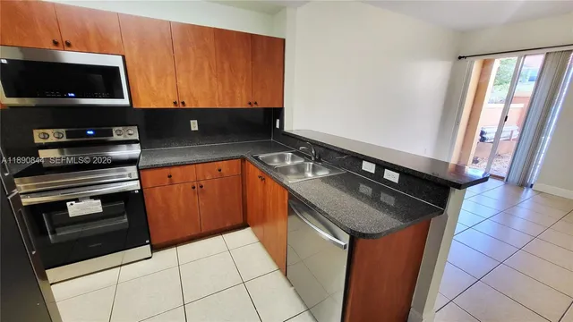 $2,500 | 2234 Coral Reef Court, Unit 4904, Dania Beach, FL 33312