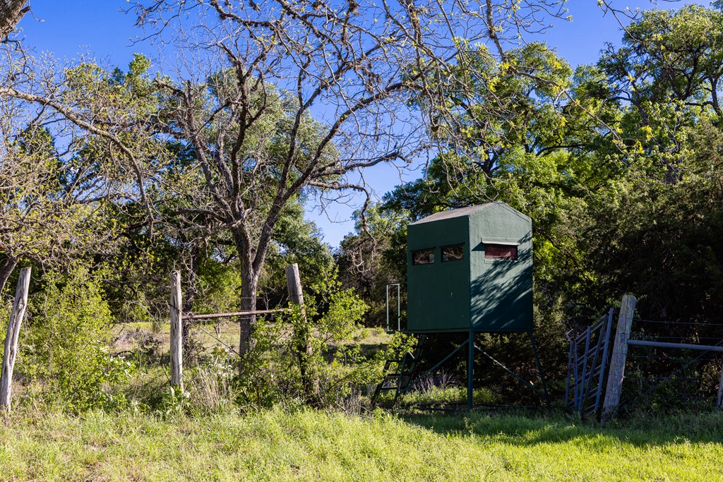 190 Other Boerne, TX 78006 - Photo 23 of 40