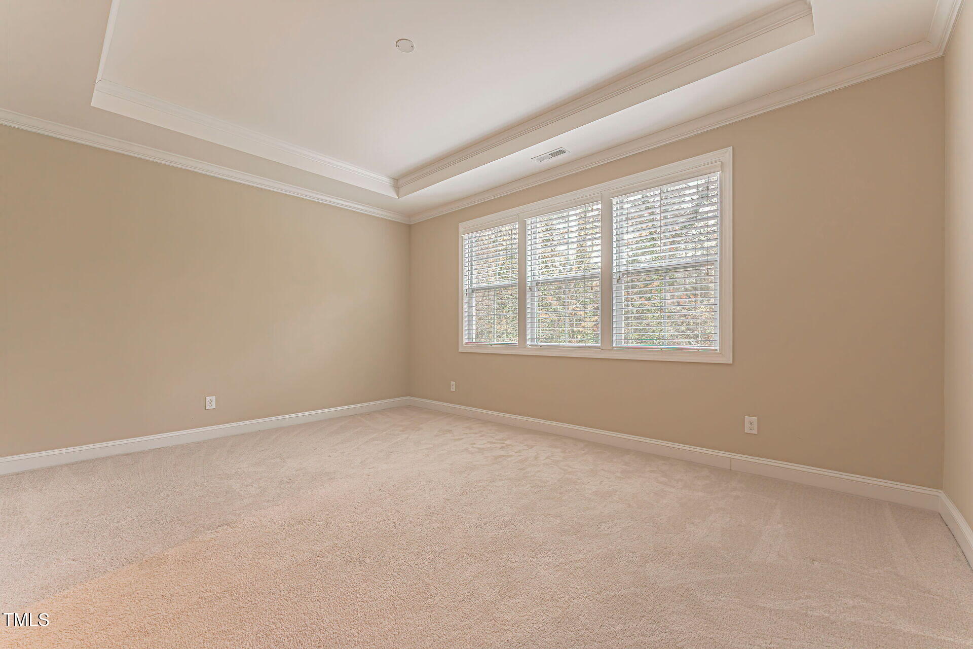 3606 Winifred Way Raleigh, NC 27609 - Photo 29 of 45 an empty room with windows
