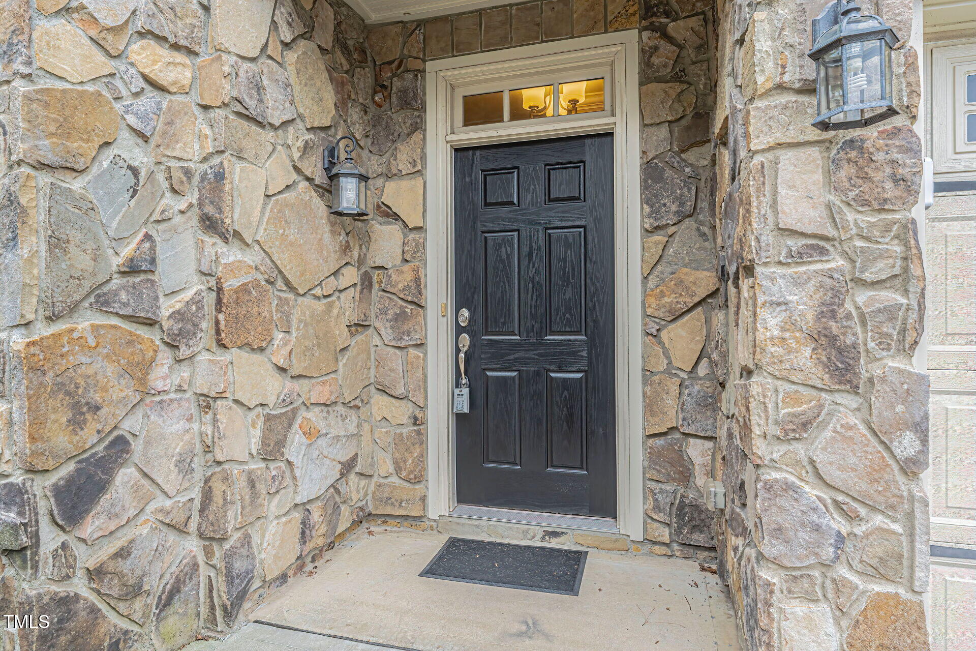 3606 Winifred Way Raleigh, NC 27609 - Photo 4 of 45 a bathroom with a shower and a sink