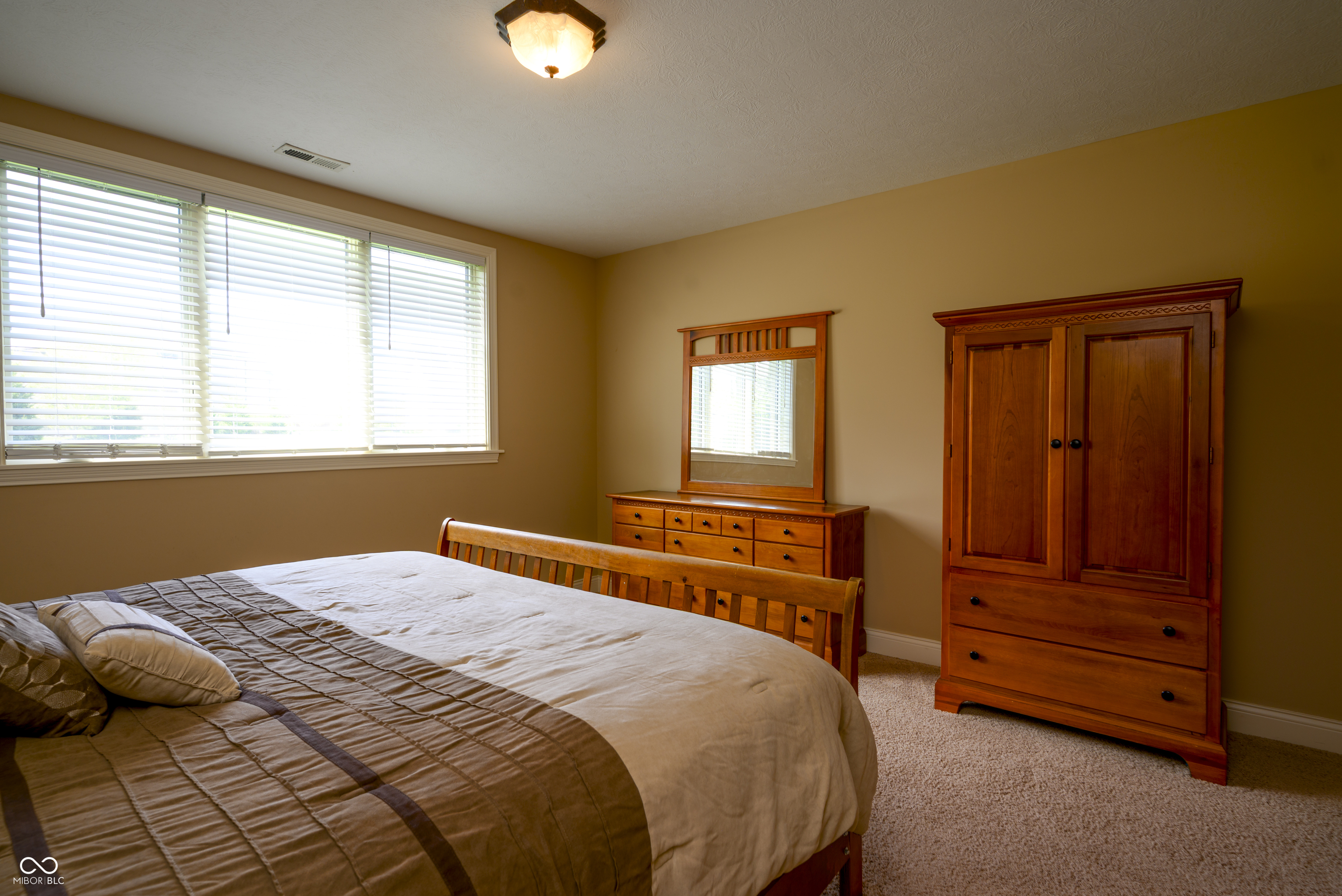 10138 Backstretch Row Fishers, IN 46040 - Photo 32 of 48