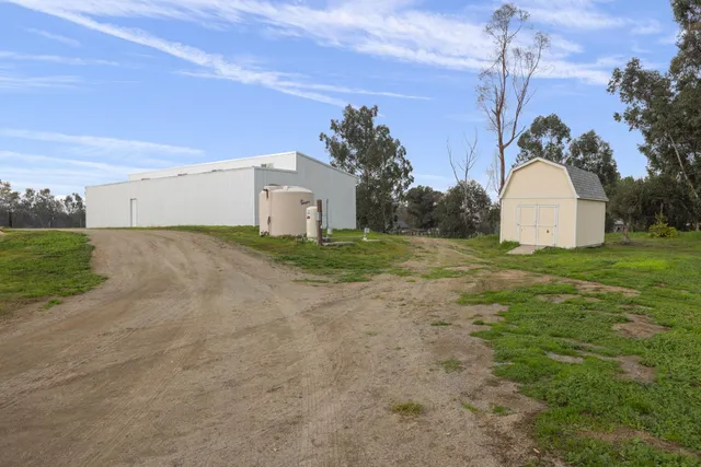 $849,900 | 36685 Avenue 15, Madera, CA 93636