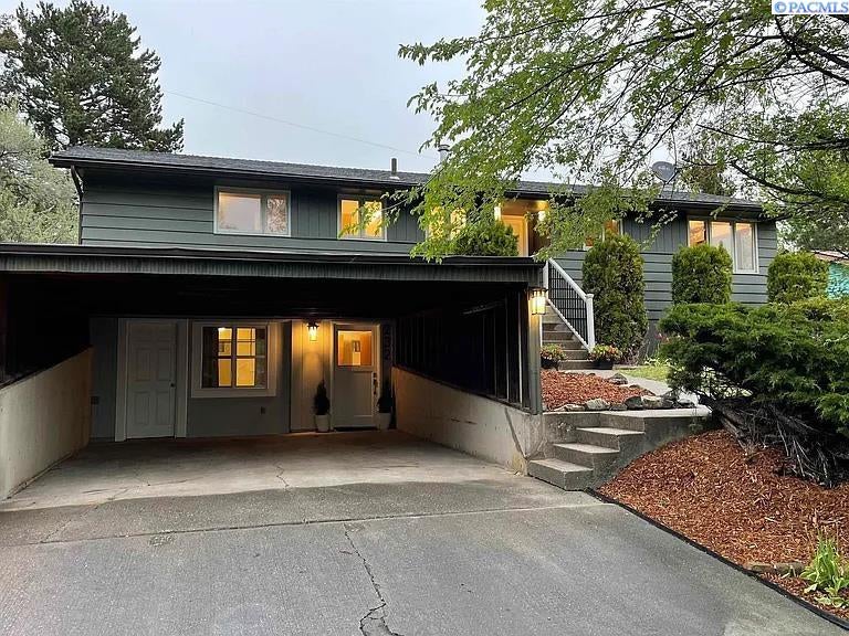 232 Northwest Timothy Street Pullman, WA 99163 - Photo 1 of 34 Gallery Image 1