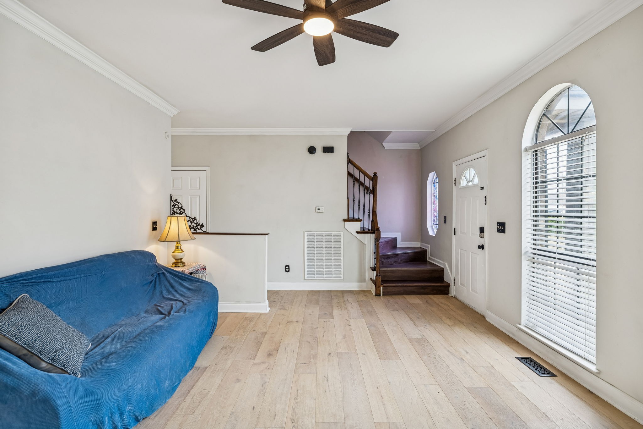 7701 Poplar Ridge Drive Nashville, TN 37221 - Photo 6 of 28 a view of entryway and hall with wooden floor