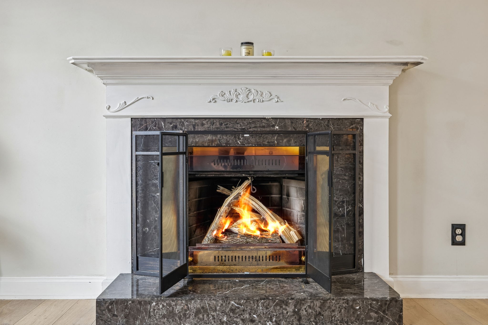 7701 Poplar Ridge Drive Nashville, TN 37221 - Photo 7 of 28 a view of fireplace