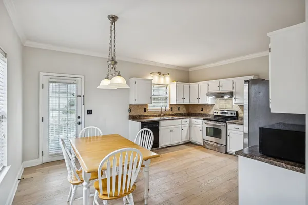 $469,000 | 7701 Poplar Ridge Drive, Nashville, TN 37221
