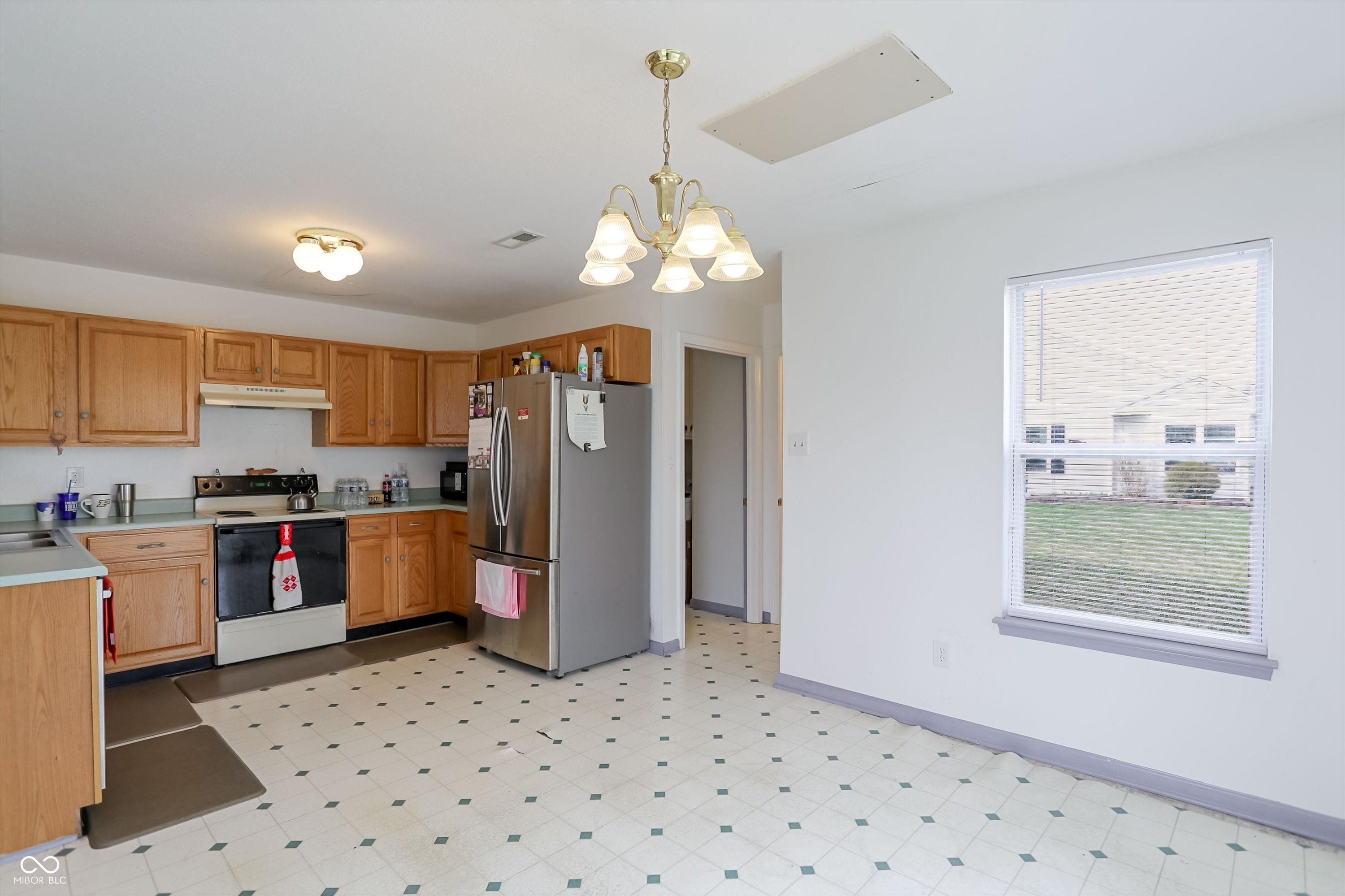 470 Tracy Lane Brownsburg, IN 46112 - Photo 9 of 35