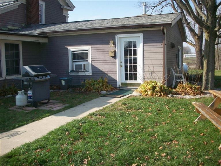 10025 Belding Road Northeast, Unit B Rockford, MI 49341 - Photo 1 of 4 apartment