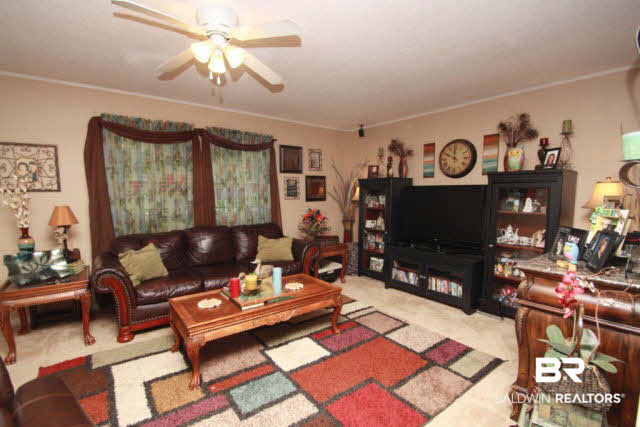 5503 Park Street Satsuma, AL 36572 - Photo 4 of 23 Living