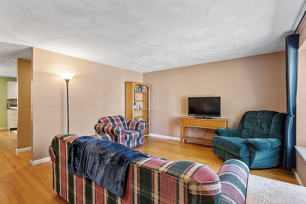 12 Deer Path, Unit 2 Maynard, MA 01754 - Photo 5 of 42 Gallery Image 5