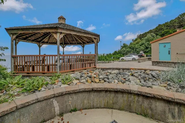 a view of a yard with an outdoor space
