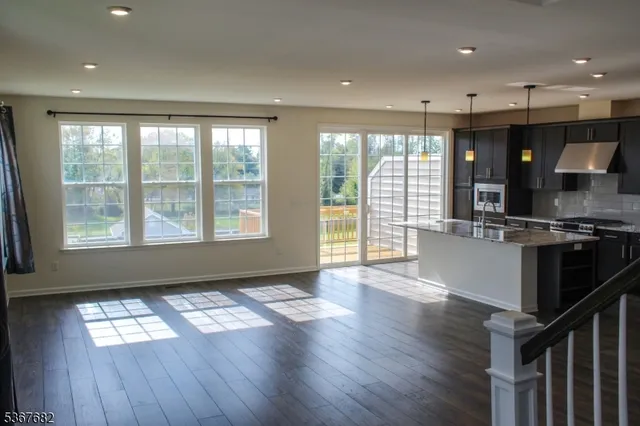 $789,999 | 601 Charleston Drive, Unit 601, Monroe Township, NJ 08831