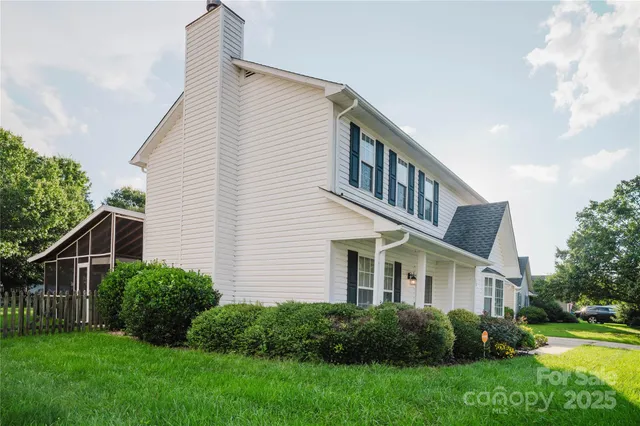 $475,000 | 920 Woodhill Drive, Fletcher, NC 28732
