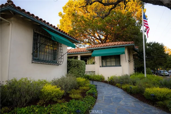 $2,595,000 | 103 East Micheltorena Street, Santa Barbara, CA 93101