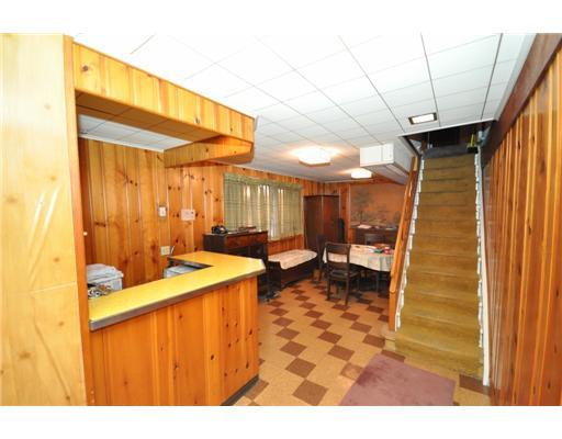 3756 Wayne Road Munhall, PA 15120 - Photo 11 of 14 Den/Family/Great Room.