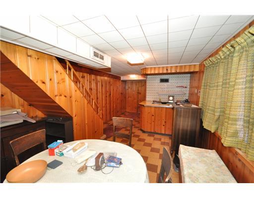 3756 Wayne Road Munhall, PA 15120 - Photo 12 of 14 Den/Family/Great Room.