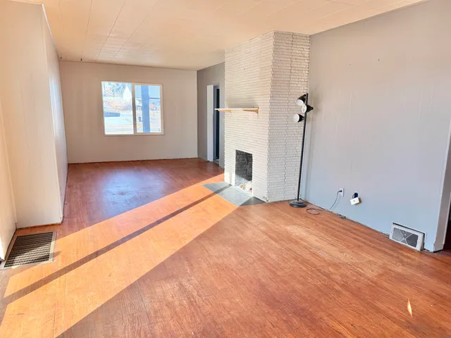 $280,000 | 1404 Central Avenue, Kemmerer, WY 83101