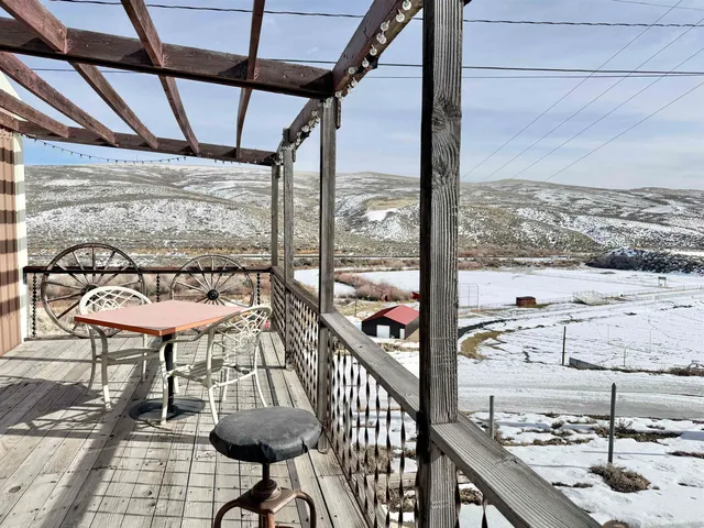 $280,000 | 1404 Central Avenue, Kemmerer, WY 83101