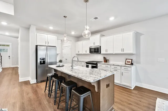 $414,900 | 424 Granbury Drive, Duncan, SC 29334