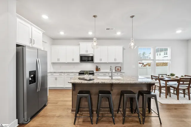 $414,900 | 424 Granbury Drive, Duncan, SC 29334