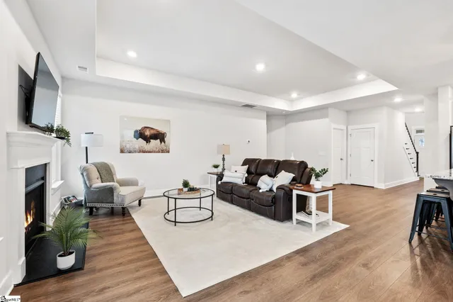 $414,900 | 424 Granbury Drive, Duncan, SC 29334