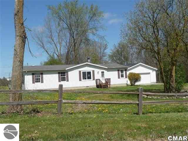 7321 East Fremont Road Shepherd, MI 48883 - Photo 11 of 11 1767735-10.JPG