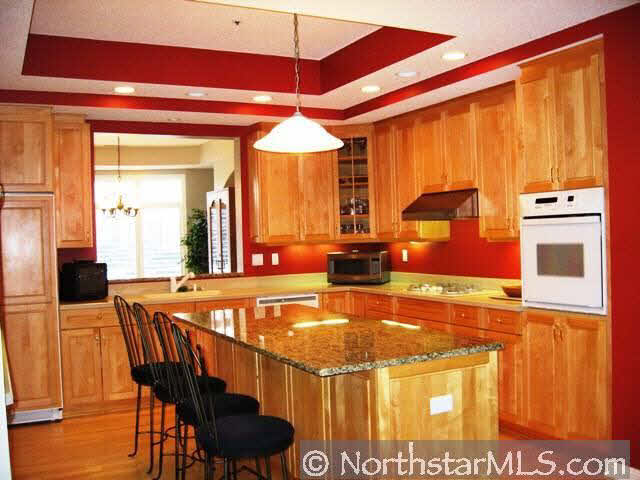 100 Coventry Lane Edina, MN 55435 - Photo 5 of 10