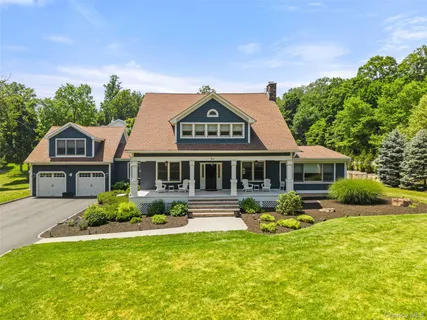$1,400,000 | 211 Strawtown Road, West Nyack, NY 10994