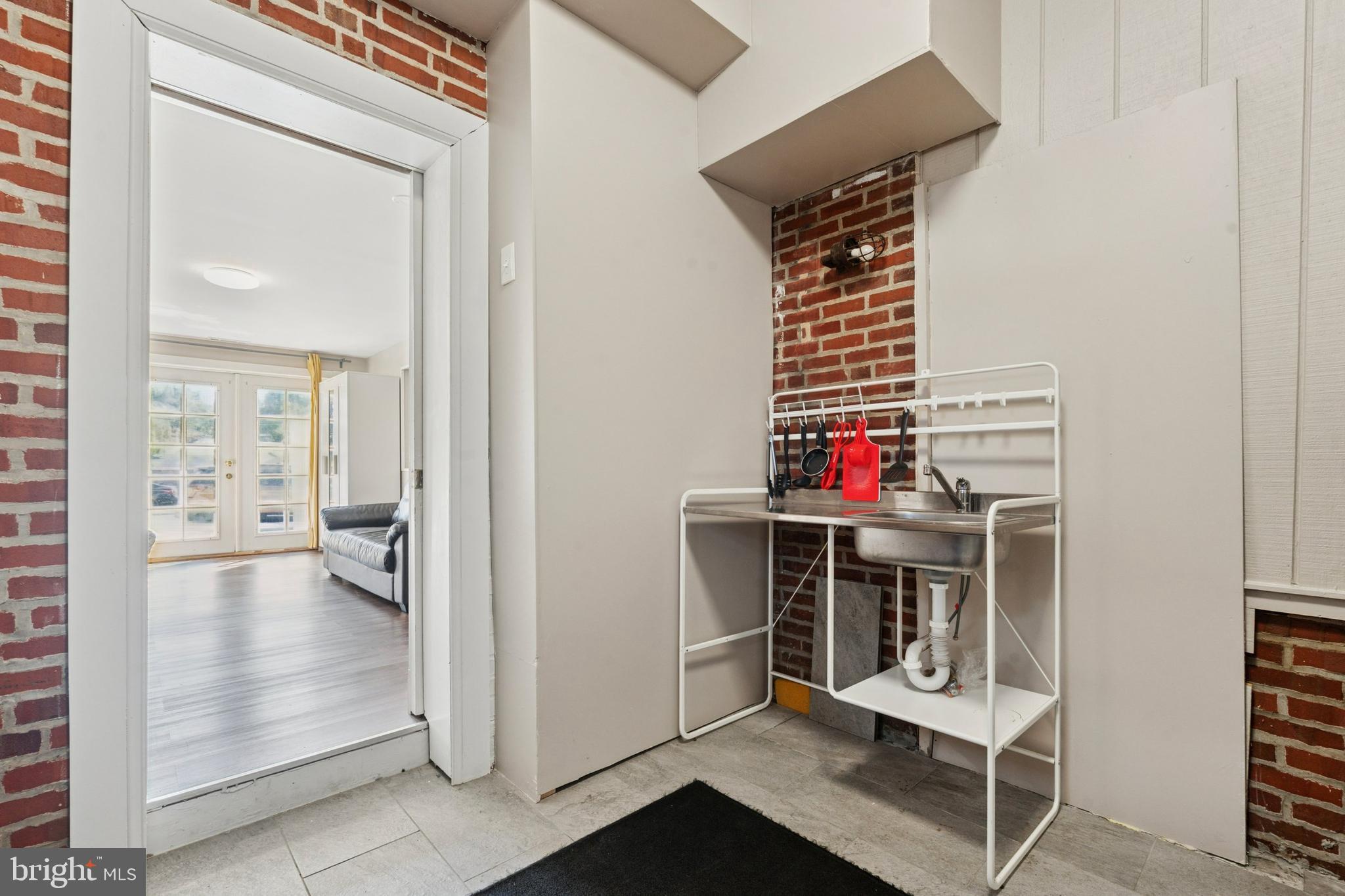 614 Wises Mill Road Philadelphia, PA 19128 - Photo 20 of 42 In-law suite