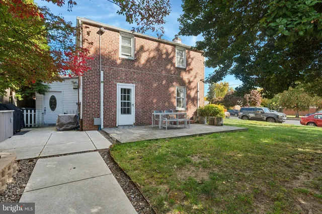 $2,350 | 614 Wises Mill Road, Philadelphia, PA 19128
