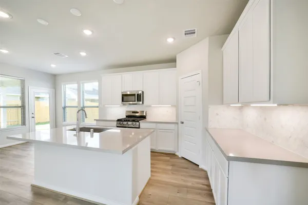 $369,990 | 4207 Sternside Lane, Houston, TX 77053