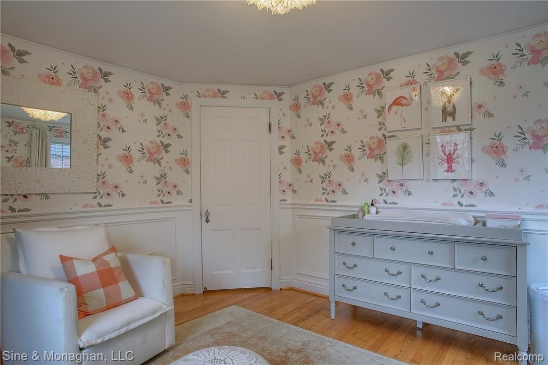 601 Lincoln Road Grosse Pointe, MI 48230 - Photo 27 of 40 27-3rd Bedroom 2nd View.jpg