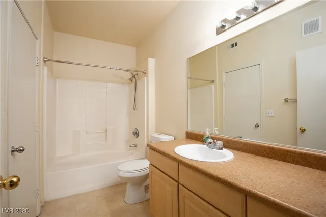 $1,150 | 8250 North Grand Canyon Drive, Unit 2020, Las Vegas, NV 89166