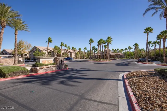 $1,150 | 8250 North Grand Canyon Drive, Unit 2020, Las Vegas, NV 89166