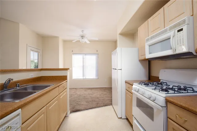 $1,150 | 8250 North Grand Canyon Drive, Unit 2020, Las Vegas, NV 89166