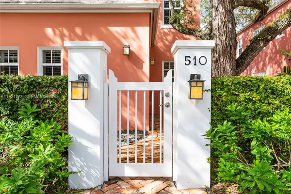 $8,500 | 510 Loretto Avenue, Unit 26, Coral Gables, FL 33146