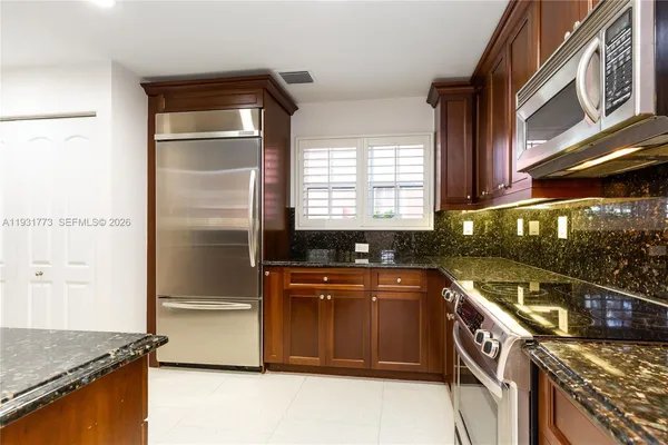 $8,500 | 510 Loretto Avenue, Unit 26, Coral Gables, FL 33146