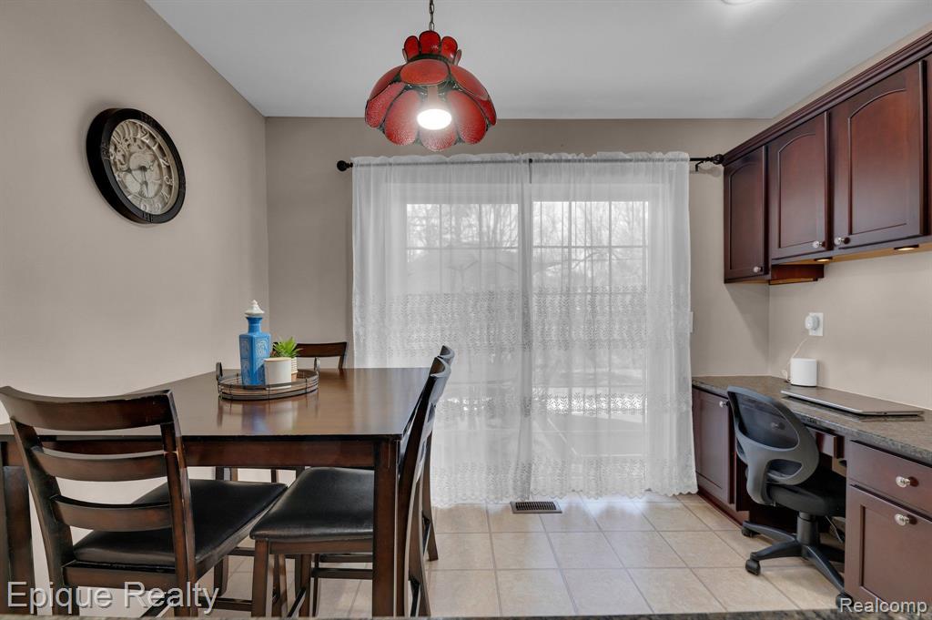1167 Pine Ridge Court Rochester Hills, MI 48306 - Photo 12 of 33