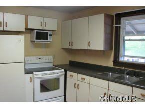 906 Fairview Road Sylva, NC 28779 - Photo 4 of 14 Gallery Image 4